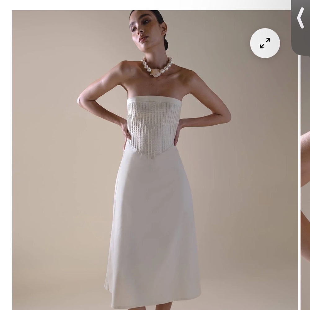 Elegant Cream Strapless Dress